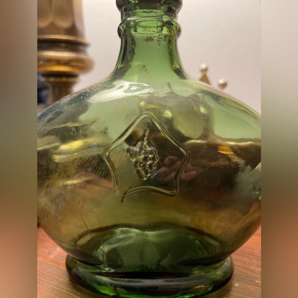 Thick heavy glass green corked bottle - Picture 2 of 6